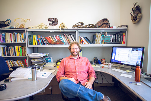 Professor Justin Yeakel